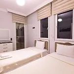 Moonlight Villa *